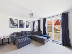 Lounge- click for photo gallery